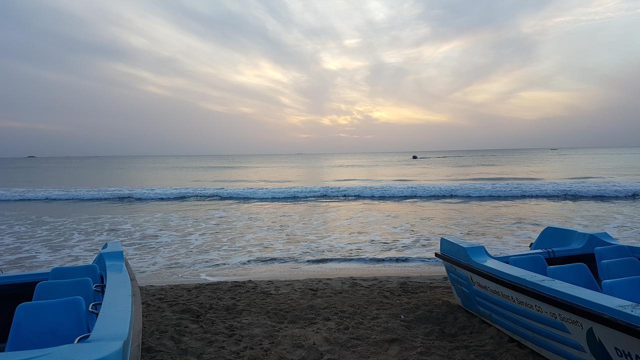 Luna Beach Hotel Nilaveli Ngoại thất bức ảnh